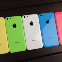 Apple sospenderà la produzione di iPhone 5C a partire dal prossimo anno, questa è l’ultima indiscrezione pubblicata dal quotidiano taiwanese Industrial and Commercial Times. La produzione di iPhone 5C dovrebbe fermarsi a metà 2015 ed Apple avrebbe già avvisato la […]