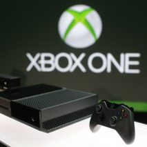 Ormai manca poco al 22 Novembre, data fissata per il lancio della nuova console di Microsoft: la Xbox One. L’azienda di Redmond ha pubblicato un nuovo video dimostrativo dove viene svelata la gestione della console tramite comandi vocali e multitasking.