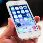 Apple presenta il suo nuovo smartphone top di gamma: l’iPhone 5S