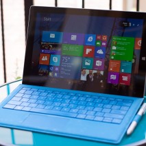 Pochi giorni fa, Microsoft ha finalmente presentato la terza generazione del suo ibrido tra Tablet e Notebook: il Surface Pro 3. ll nuovo CEO di Microsoft Satya Nadella e Panos Panay sono saliti sul palco ed hanno presentato ufficialmente il nuovo […]