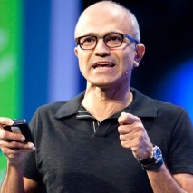 Poche ore fa Satya Nadella, il nuovo CEO di Microsoft, ha inviato a tutti i dipendenti dell’azienda una lunga email nella quale affronta quelli che saranno i progetti futuri di Microsoft. Nadella ha affermato di voler portare avanti ciò che è stato […]