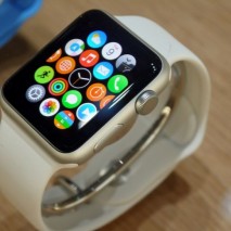 Come sapete da poche ore l’Apple Watch è pre-ordinabile in diversi paesi del mondo tramite l’Apple On-line Store. Come prevedibile le scorte disponibili sono esaurite in poche ore e i tempi di consegna per chi è riuscito a pre-ordinare il dispositivo […]
