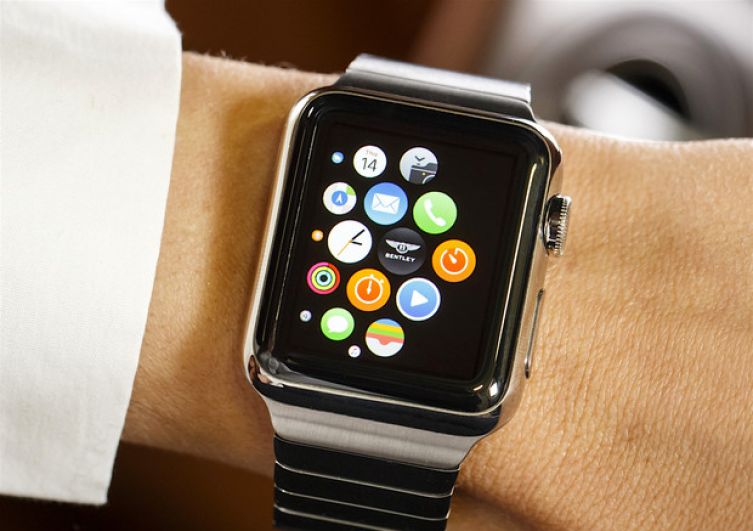 Apple Watch: ora si può anche comandare una Bentley con lo smartwatch!